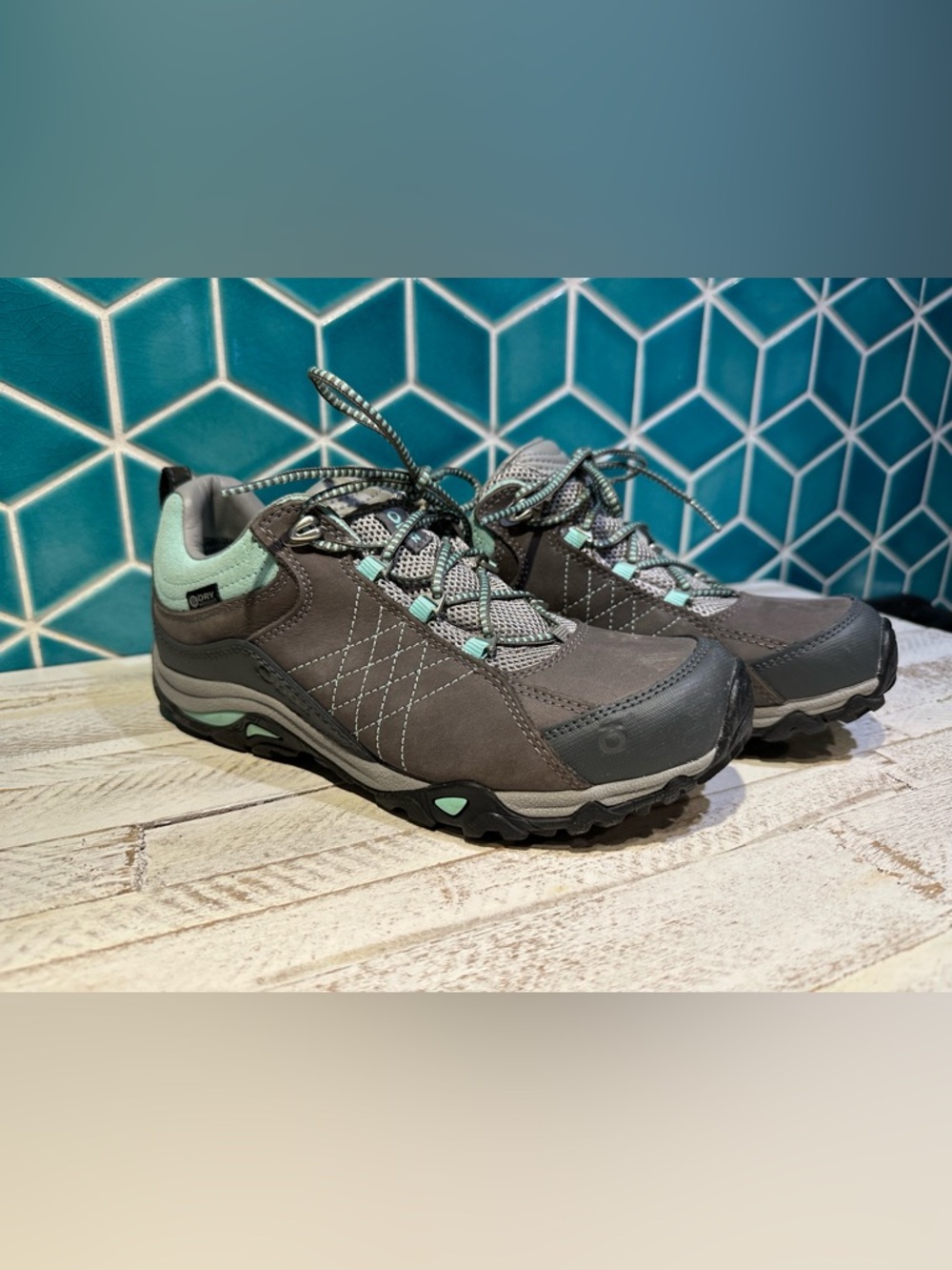 Oboz Shoes Womens Size 8 Gray Sapphire Low B-Dry Hiking Leather Outdoor Lace Up